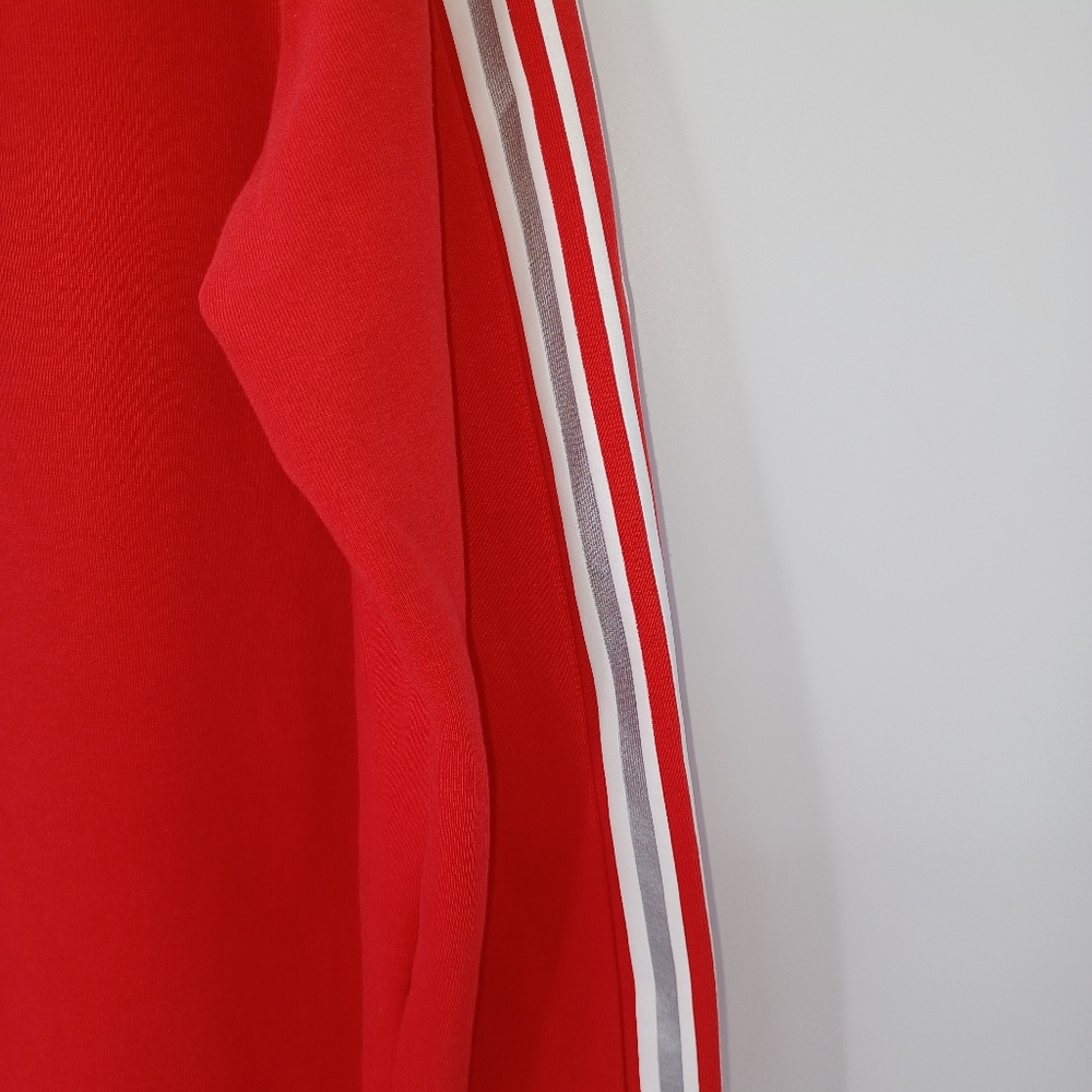 NWOT Super Dry Sport Sweatshirt - Picture 3 of 8